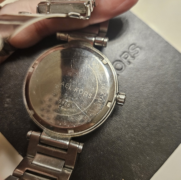 Michael Kors Stainless Steel Watch with Box- Used - Picture 2 of 9